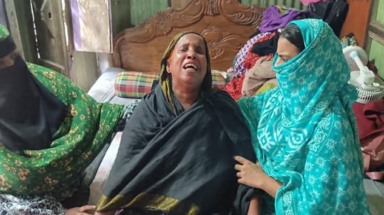 বন্দরে পাওনা টাকা চাইতে গিয়ে ইউপি সদস্যের মারধরে প্রাণ হারালেন বৃদ্ধ